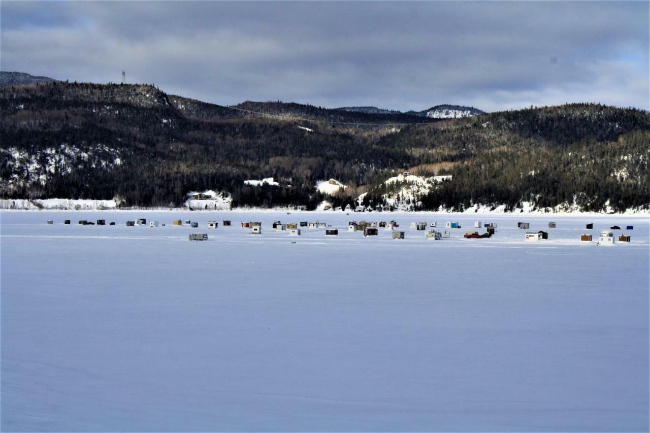 Panoramique Du Fjord Appartement LʼAnse-Saint-Jean Buitenkant foto